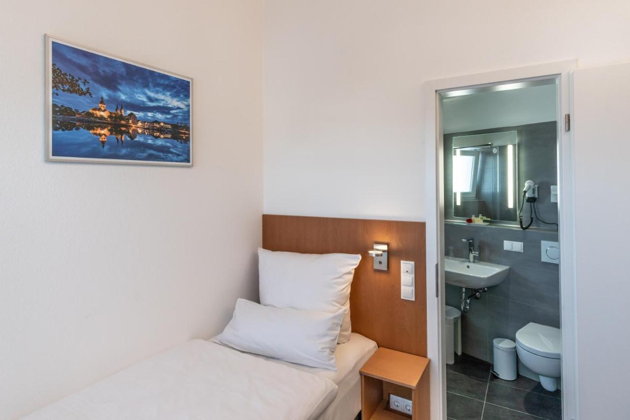 Hotel Elysee Seligenstadt Eksteriør bilde